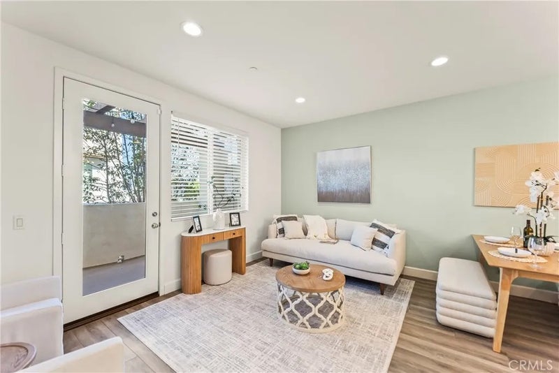 116 N 6th B