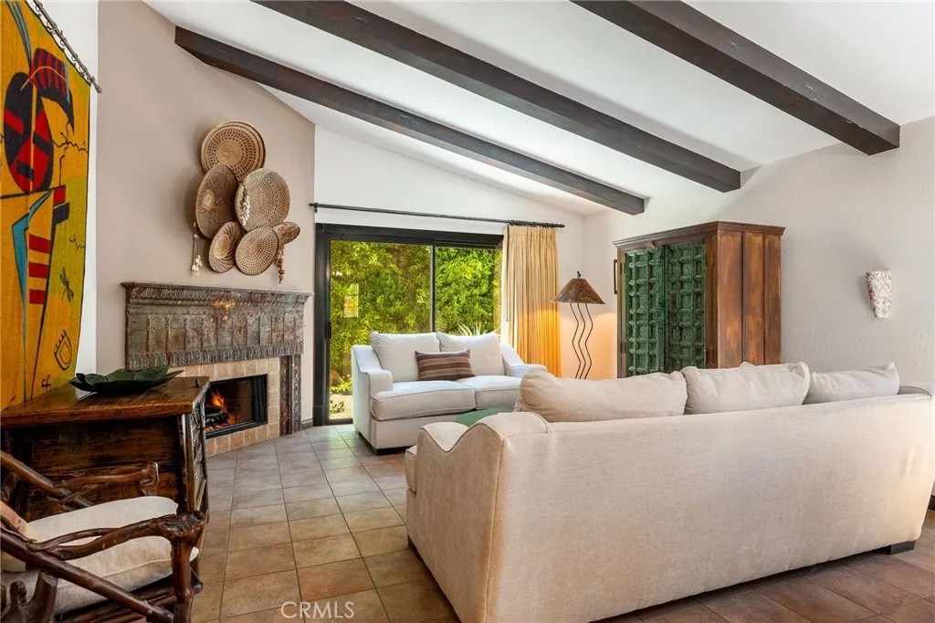 36170 Avenida De Las Montanas