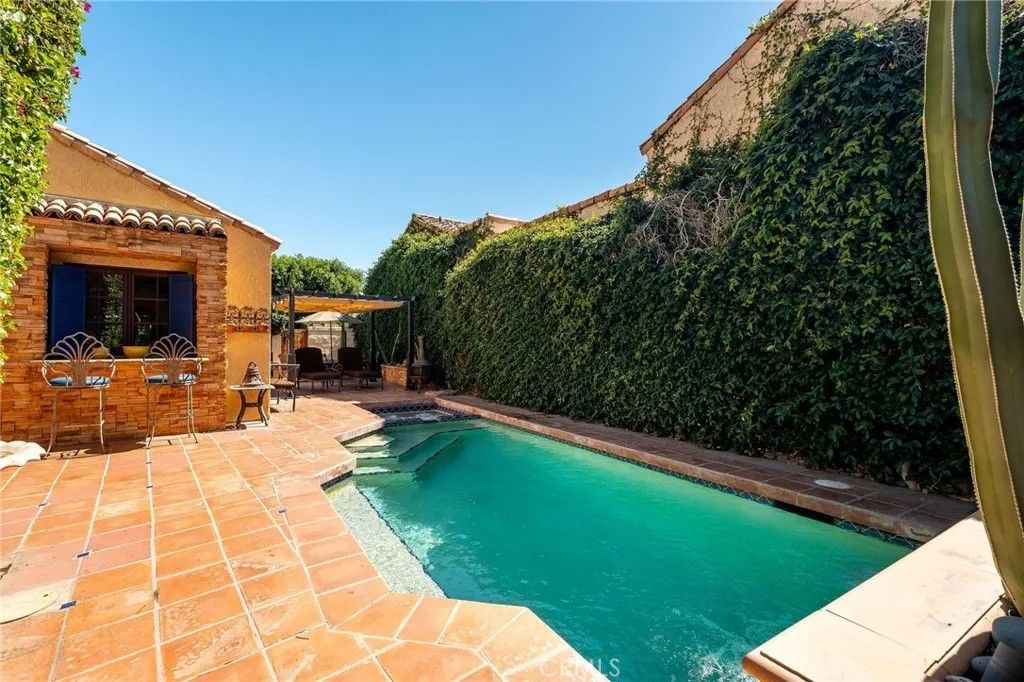 Photo of 36170 Avenida De Las Montanas, Cathedral City, CA 92234 (MLS # DW26068266)