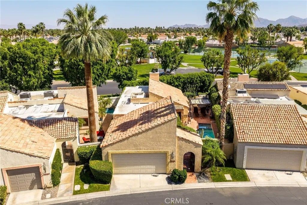 Photo of 36170 Avenida De Las Montanas, Cathedral City, CA 92234 (MLS # DW26068266)