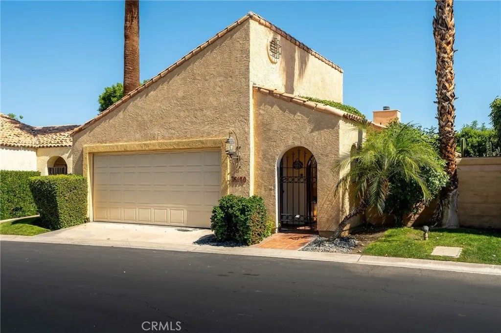 Photo of 36170 Avenida De Las Montanas, Cathedral City, CA 92234 (MLS # DW26068266)