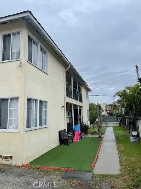1320 W 25th Street