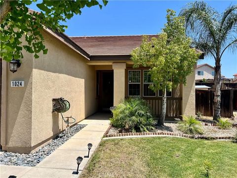 Photo of 1024 Sykes DR, San Jacinto, CA 92582 (MLS # CV26104420)