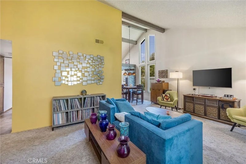 1708 Beechwood