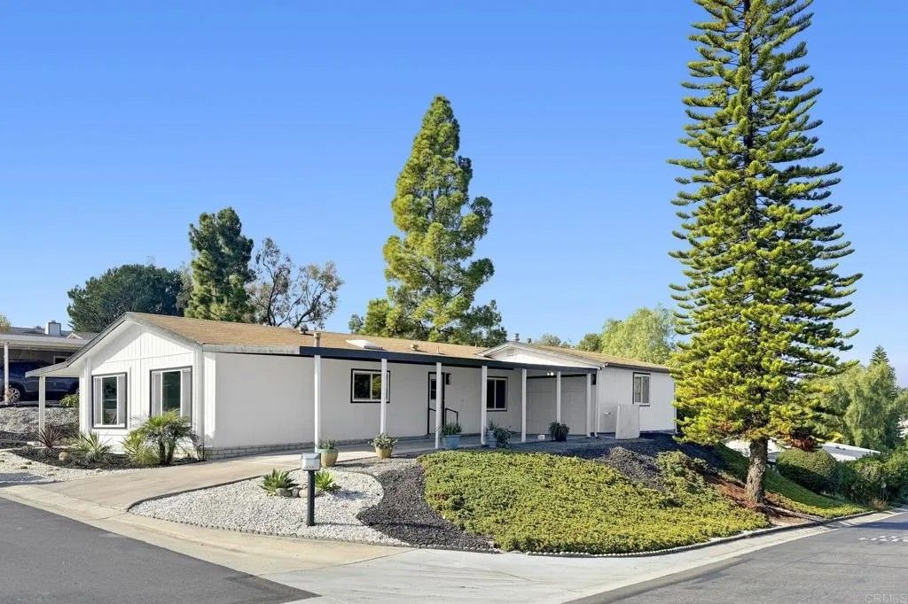 Photo of 2298 Lindsay Dr, Carlsbad, CA 92008 (MLS # PTP2509219)