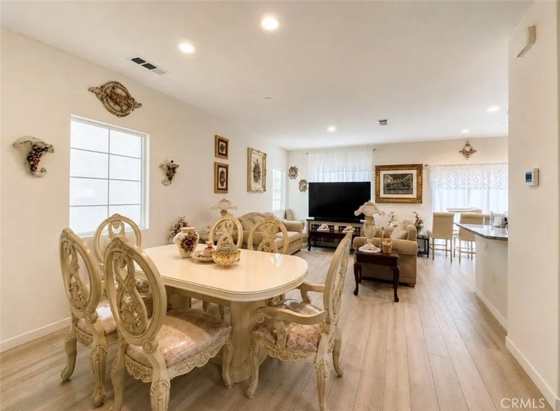 27463 Moonstone
