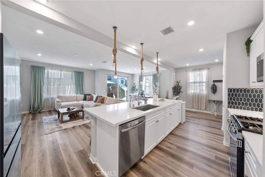 Photo of 1704 Laurelwood Way, Oceanside, CA 92056 (MLS # ND26035168)