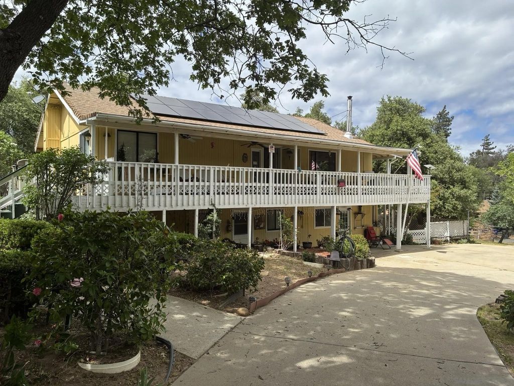 Photo of 3151 Salton Vista, Julian, CA 92036 (MLS # 260008127)