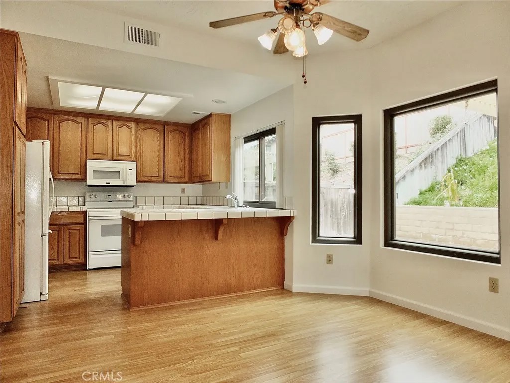 3019 Glenbrook