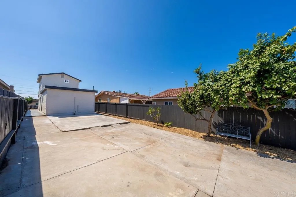 182 Carver St.