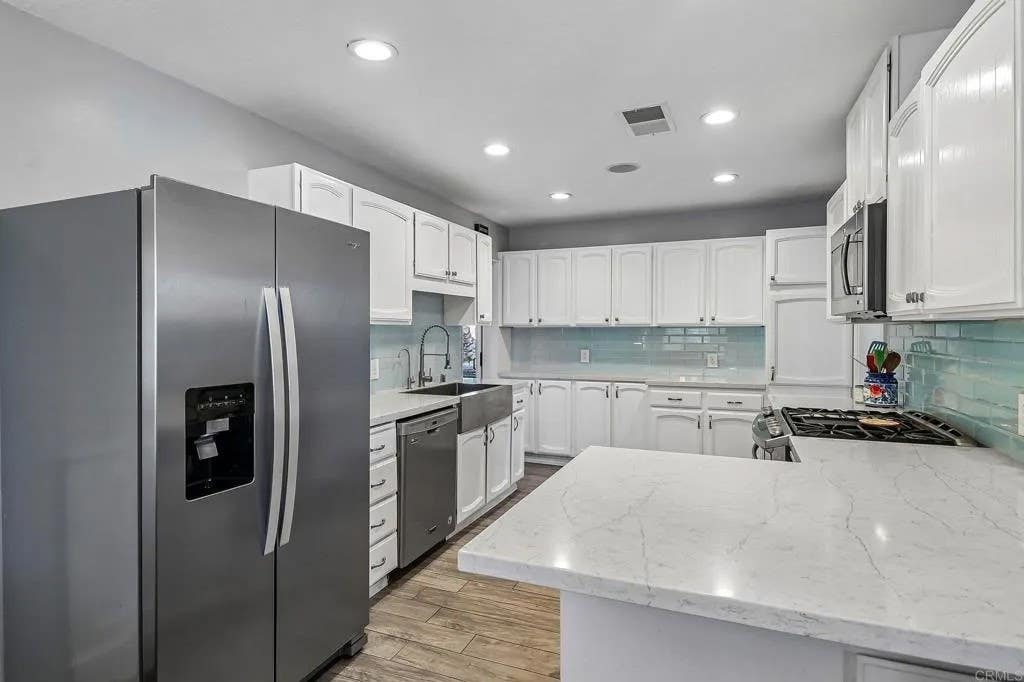 Photo of 9535 Lakeview Drive, La Mesa, CA 91942 (MLS # PTP2603420)
