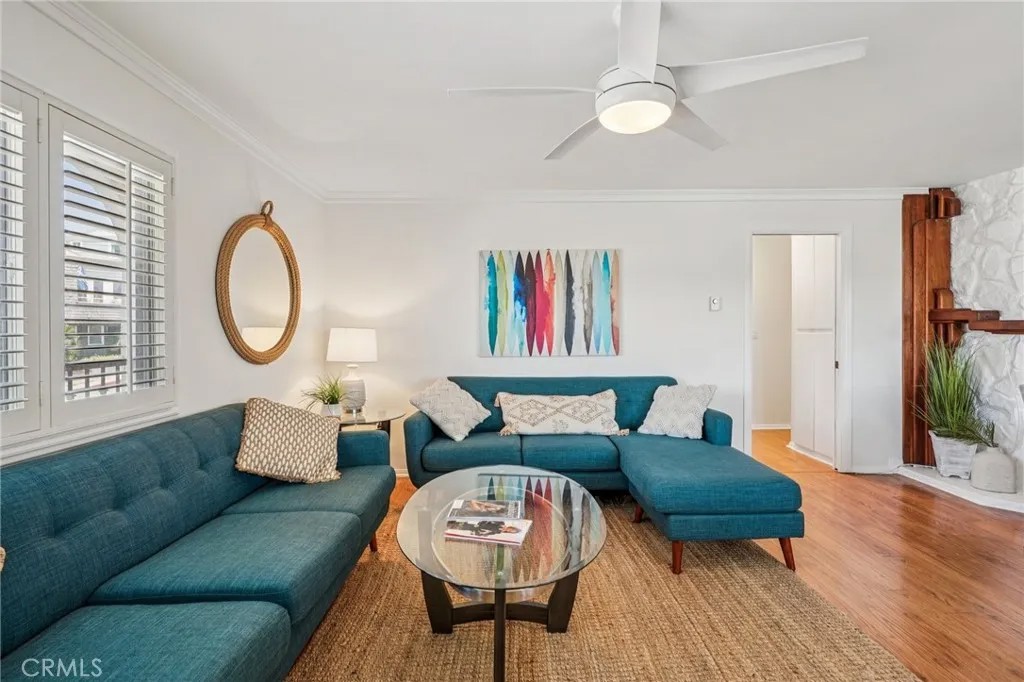 644 Manhattan Beach 10