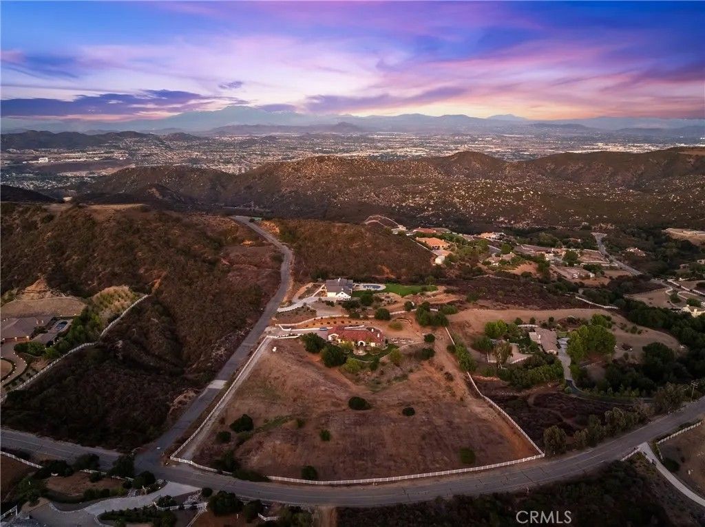Photo of 21977 Paseo Chico, Murrieta, CA 92562 (MLS # SW25218081)