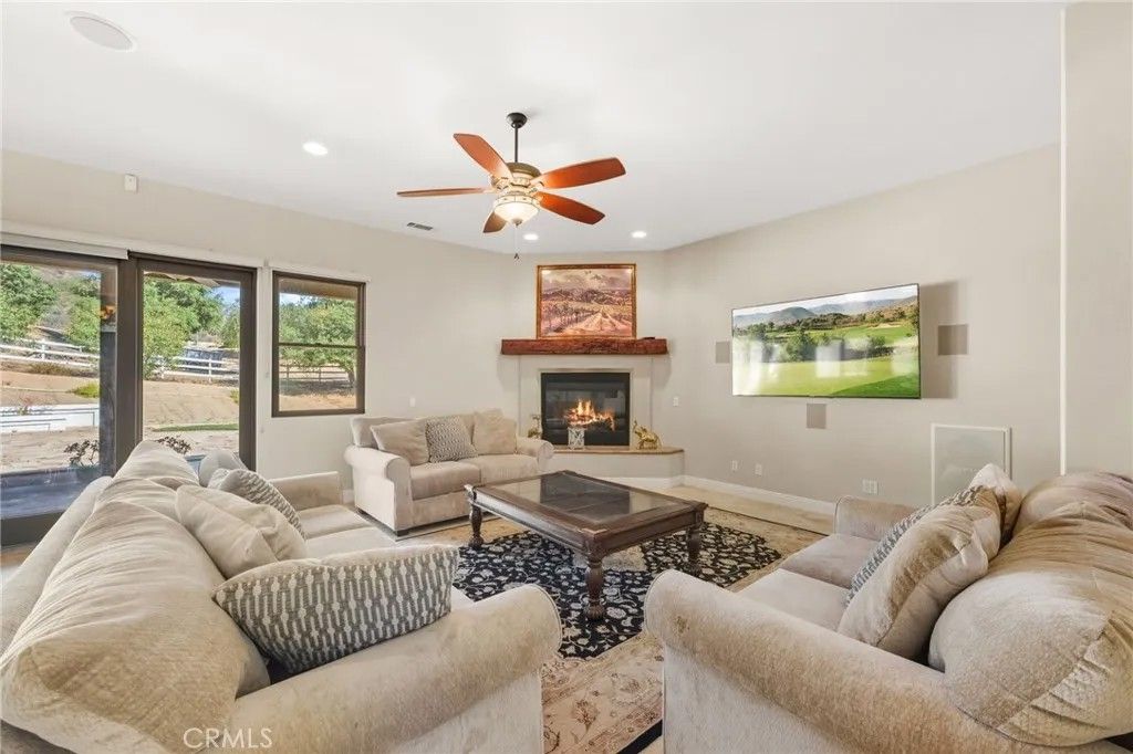 Photo of 21977 Paseo Chico, Murrieta, CA 92562 (MLS # SW25218081)