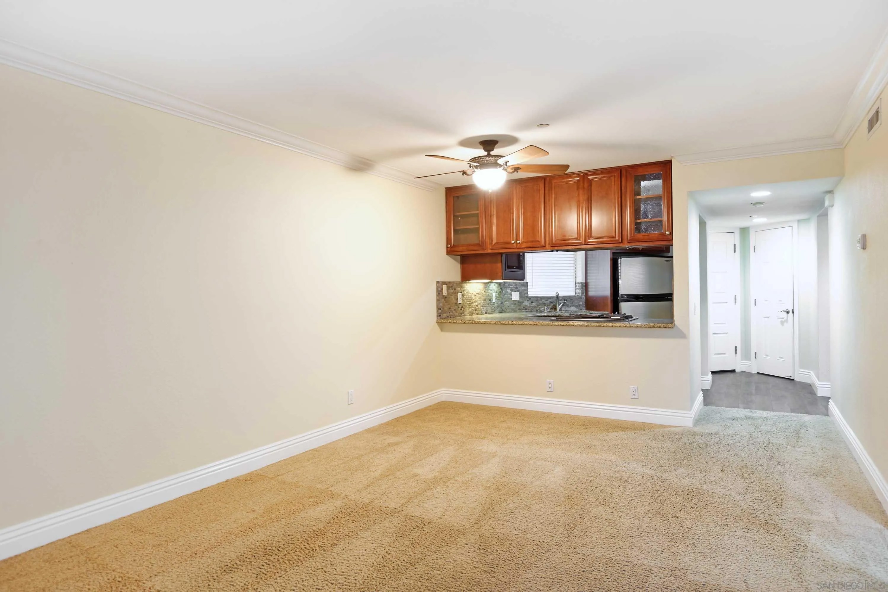 7509 Draper Ave 306