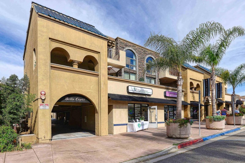 7509 Draper Ave 306