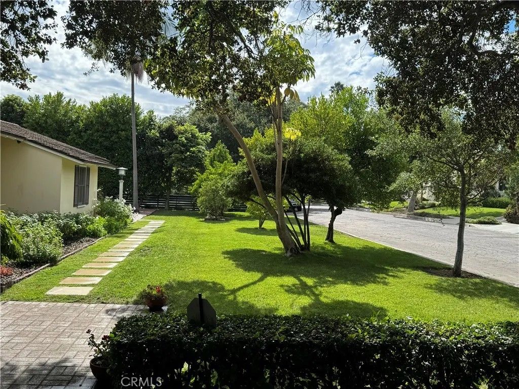 Photo of 520 Winthrop Rd, San Marino, CA 91108 (MLS # AR25273550)