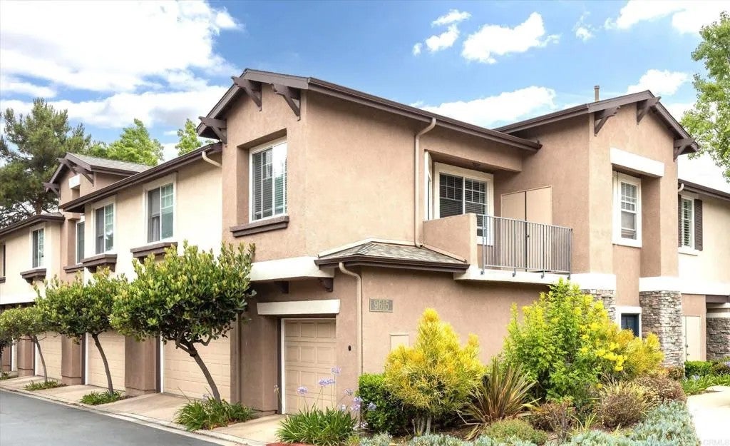 9615 W Canyon 1