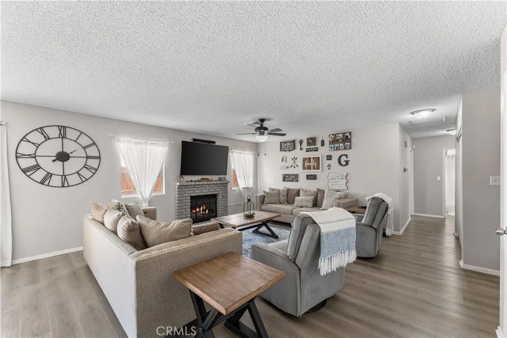 3472 Roxbury