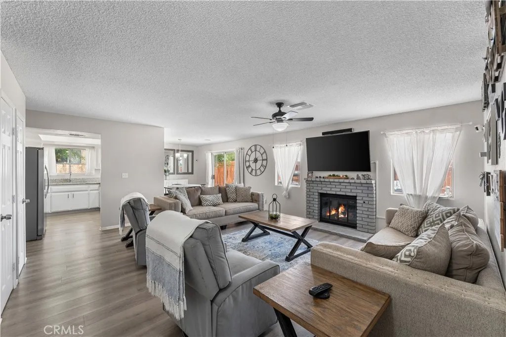 3472 Roxbury