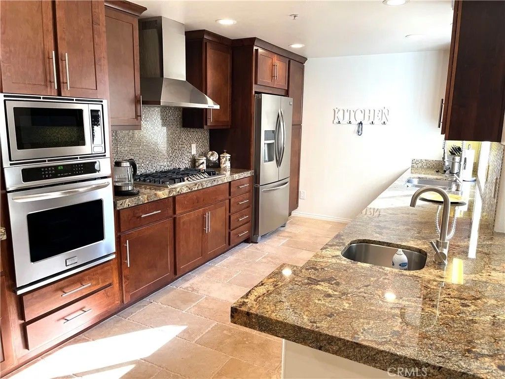 Photo of 332 5th Street, Huntington Beach, CA 92648 (MLS # PV26013281)