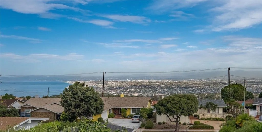 5715 Capeswood Drive