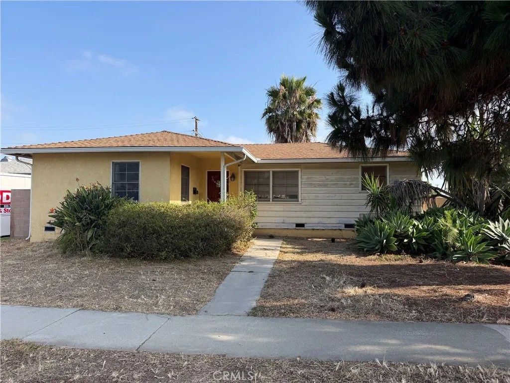 Photo of 2903 W 140th ST, Gardena, CA 90249 (MLS # OC26109945)