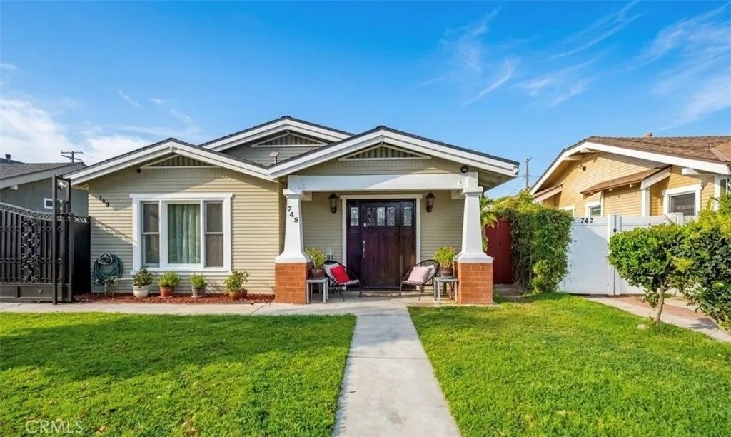 Photo of 743 Ohio Ave, Long Beach, CA 90804 (MLS # PW26069340)