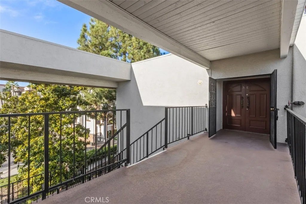 Photo of 969 Calle Aragon #3E, Laguna Woods, CA 92637 (MLS # OC26228726)