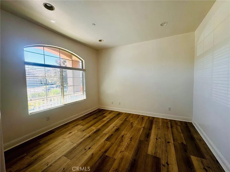 9506 Liberty Island