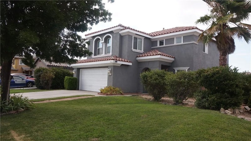 3051 Via De Flores