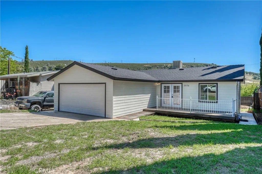 Photo of 3976 Leonore Ave, Clearlake, CA 95422 (MLS # LC26095369)