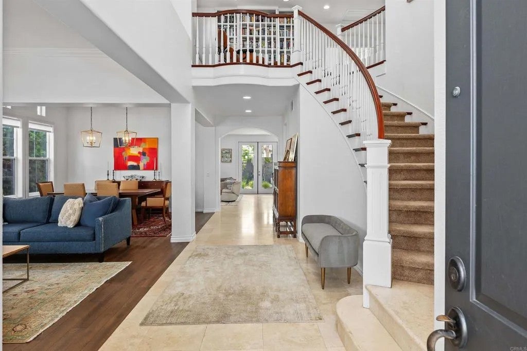 2199 Camino Robledo