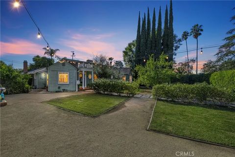 Tiny photo for 5306 Norwich Avenue, Sherman Oaks, CA 91411 (MLS # SR25250609)
