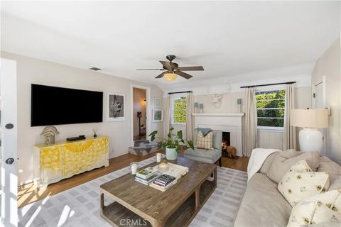 Tiny photo for 5306 Norwich Avenue, Sherman Oaks, CA 91411 (MLS # SR25250609)
