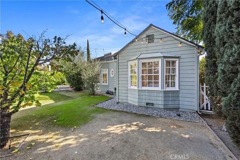 Tiny photo for 5306 Norwich Avenue, Sherman Oaks, CA 91411 (MLS # SR25250609)