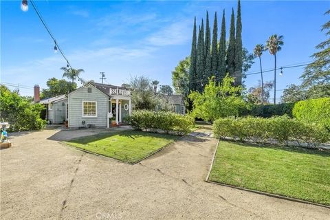 Tiny photo for 5306 Norwich Avenue, Sherman Oaks, CA 91411 (MLS # SR25250609)