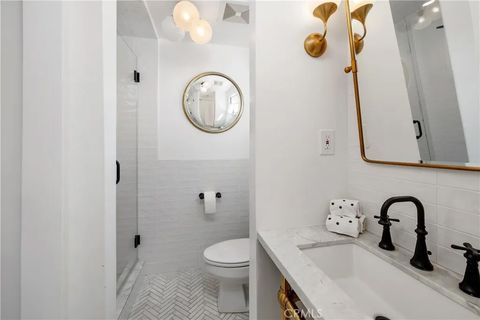 Tiny photo for 5306 Norwich Avenue, Sherman Oaks, CA 91411 (MLS # SR25250609)