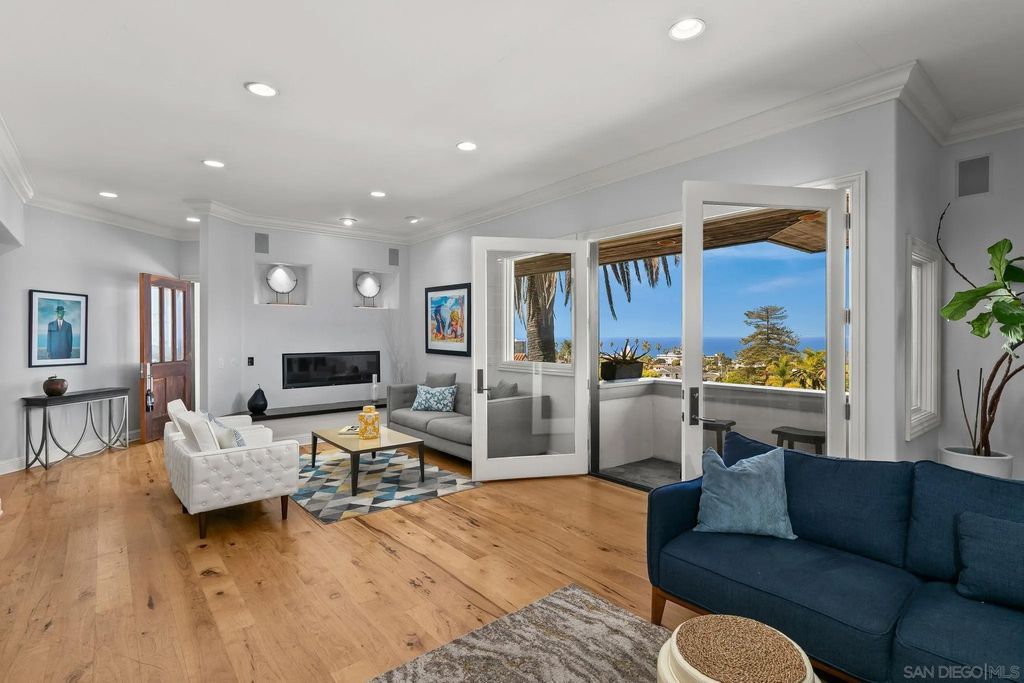 Photo of 7651 Country Club Drive, La Jolla, CA 92037 (MLS # 260005438)