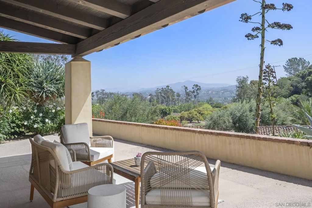 Photo of 5616 La Sencilla, Rancho Santa Fe, CA 92067 (MLS # 260007194)