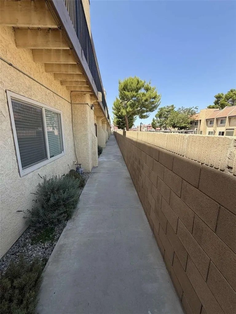 38710 10th Street East 12