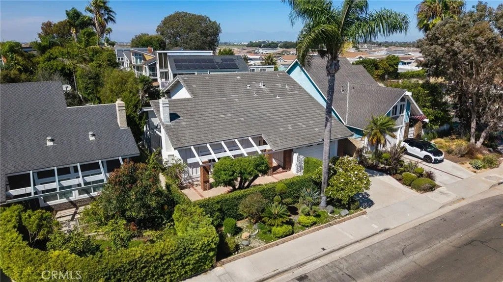 4221 Humboldt