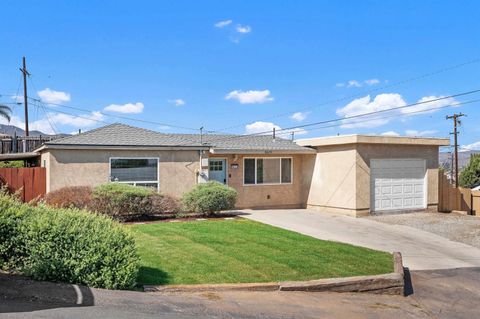 Photo of 8624 La Butte Ln, Santee, CA 92071 (MLS # 250041066)