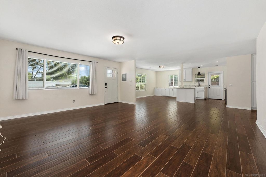 Photo of 8624 La Butte Ln, Santee, CA 92071 (MLS # 250041066)