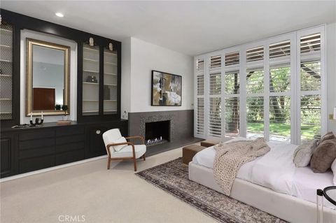 Tiny photo for 3951 Vanalden Ave, Tarzana, CA 91356 (MLS # SR25231904)