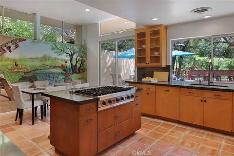Tiny photo for 3951 Vanalden Ave, Tarzana, CA 91356 (MLS # SR25231904)