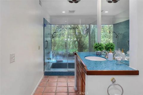 Tiny photo for 3951 Vanalden Ave, Tarzana, CA 91356 (MLS # SR25231904)
