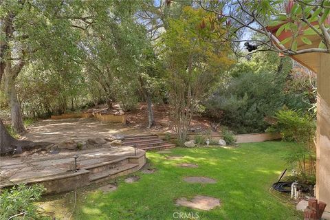 Tiny photo for 3951 Vanalden Ave, Tarzana, CA 91356 (MLS # SR25231904)