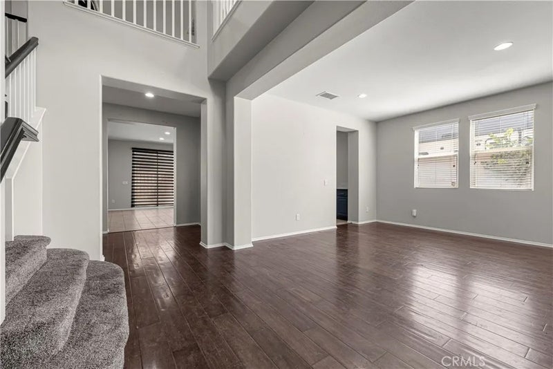 658 Winter Pine Street