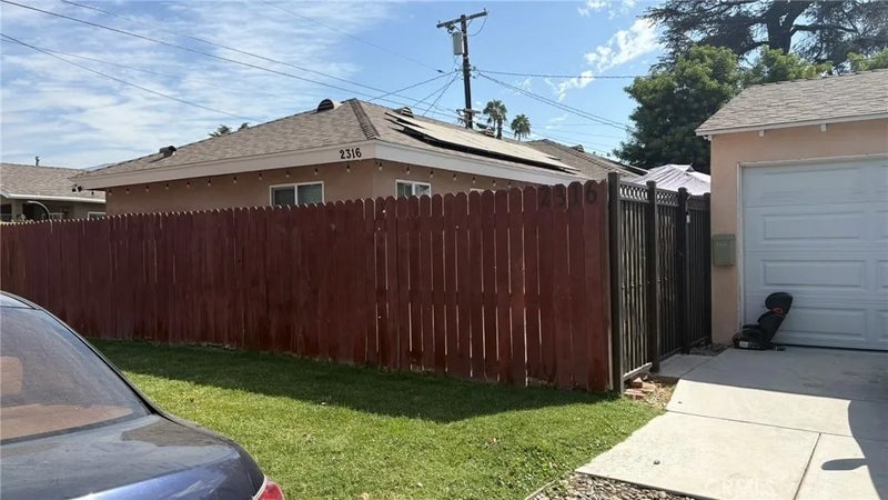 305 E Camino Real